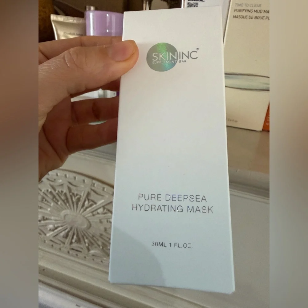 Luxury 9 piece Skincare & Body Care Bundle: New & Sealed